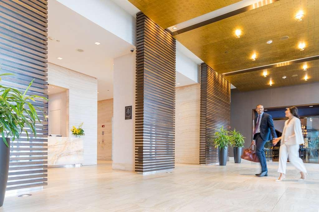Hotel Arista Нэпервилл Интерьер фото
